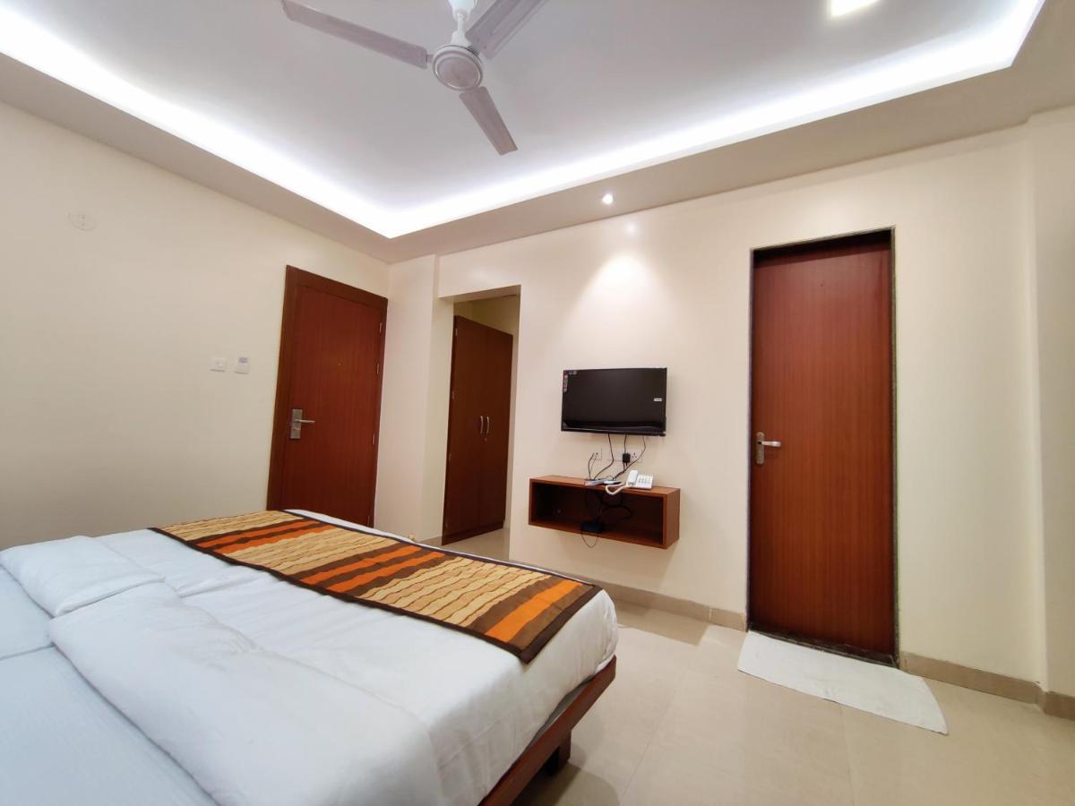 Serenity By Monarch, Baner Pune Méribel Village Esterno foto