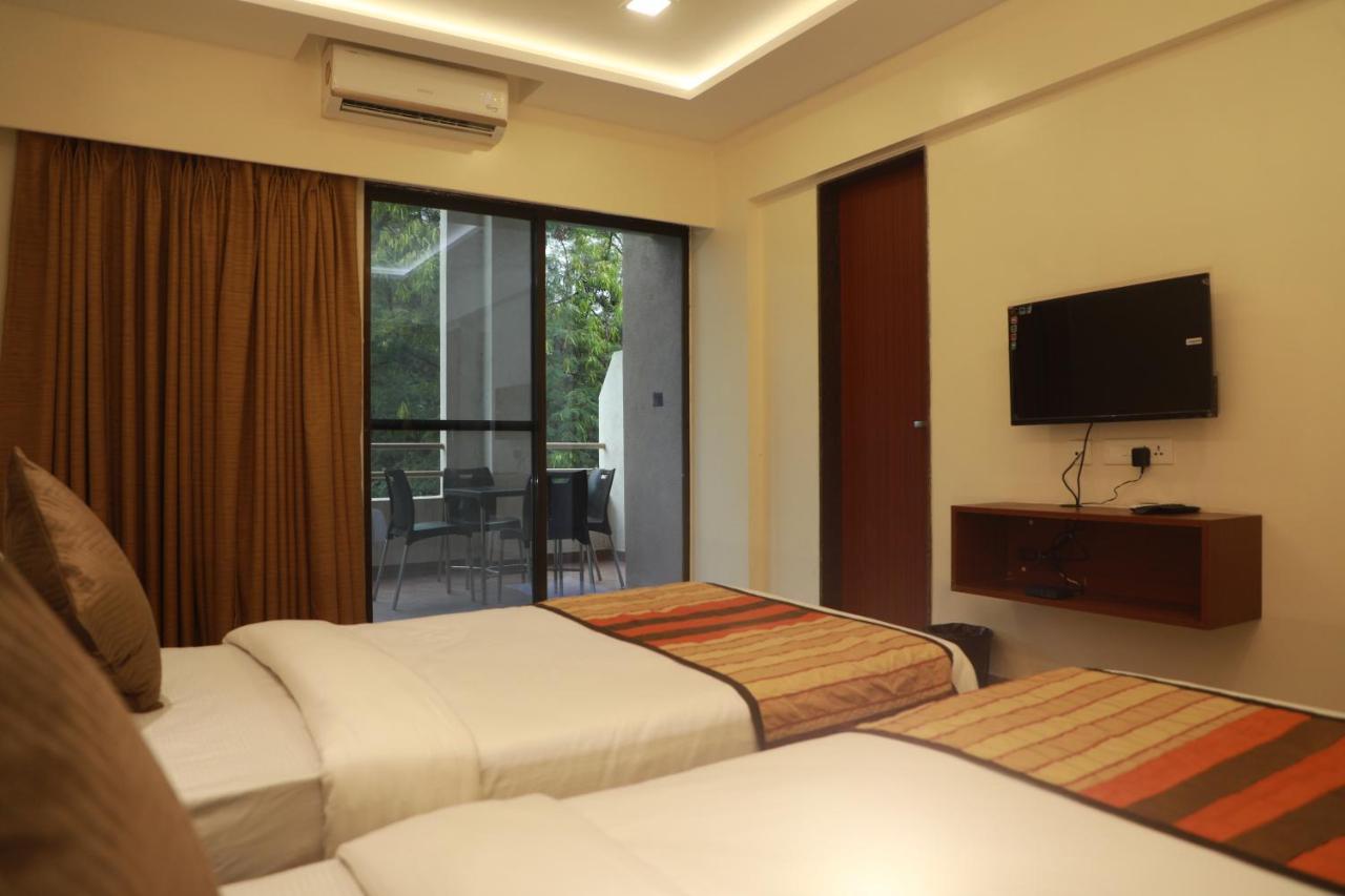Serenity By Monarch, Baner Pune Méribel Village Esterno foto